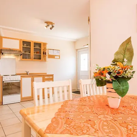Apartment Maria In Der Naehe Des Strandes By Interhome Šilo