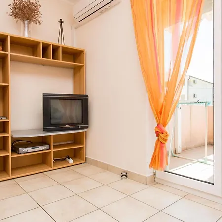 Maria In Der Naehe Des Strandes By Interhome Apartment