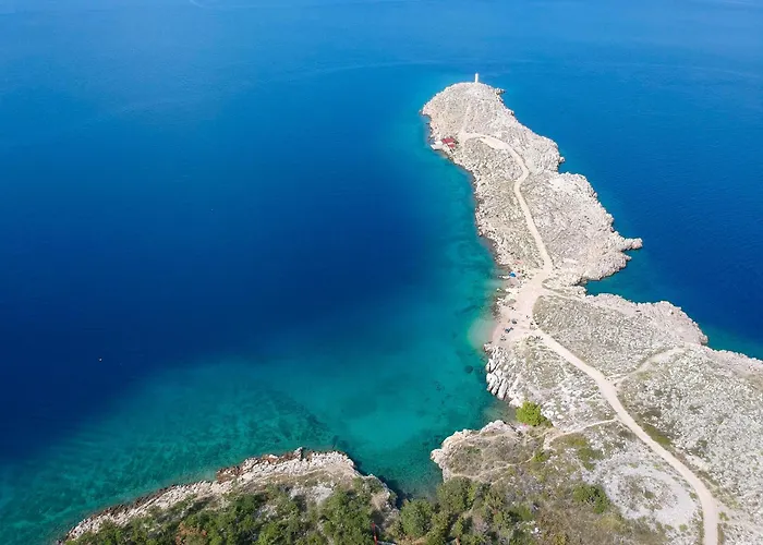 Apartment Maria In Der Naehe Des Strandes By Interhome Šilo